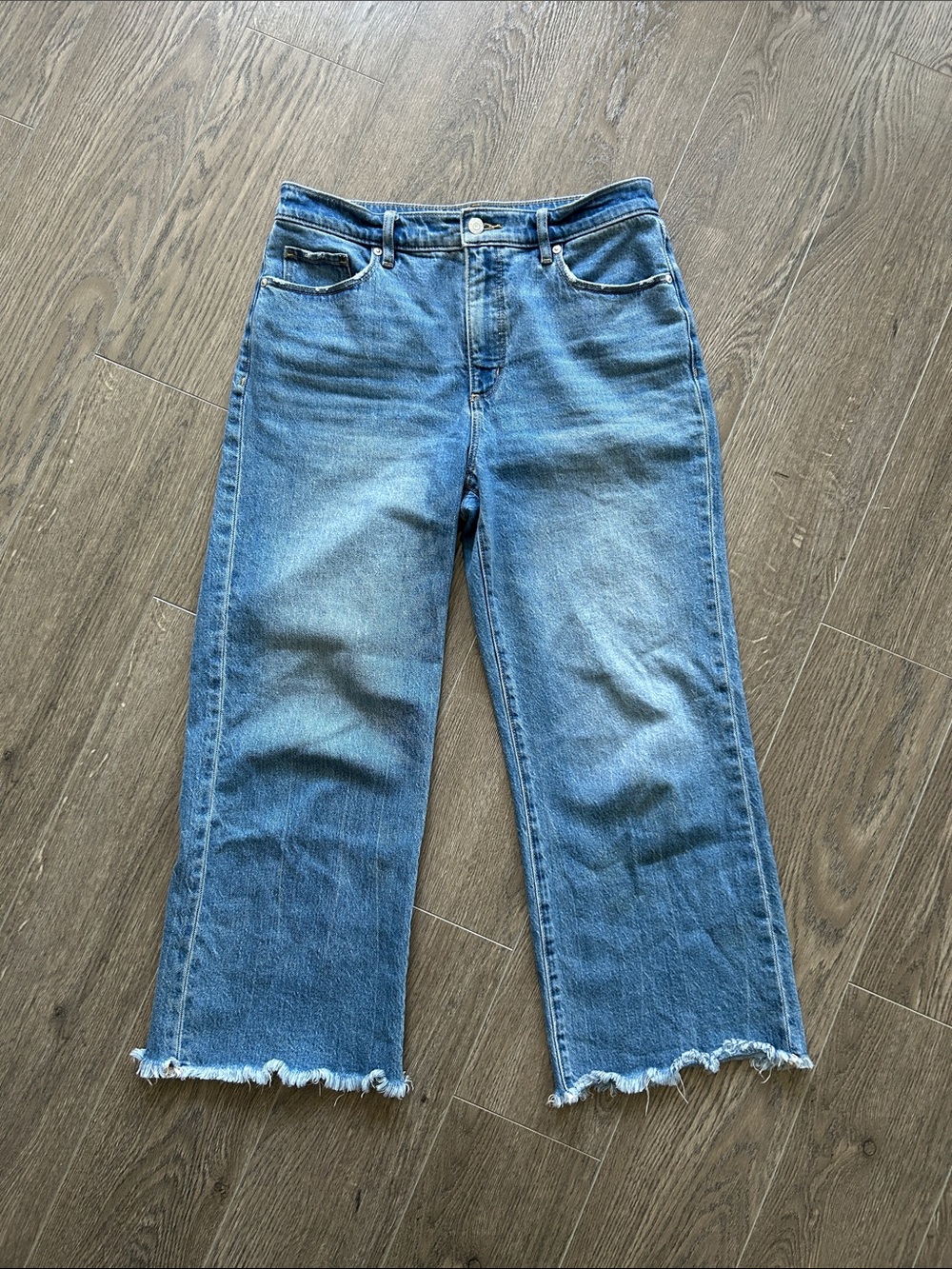 Loft Rivete High Rise Wide Leg Crop Jeans in Mid Wash Frayed